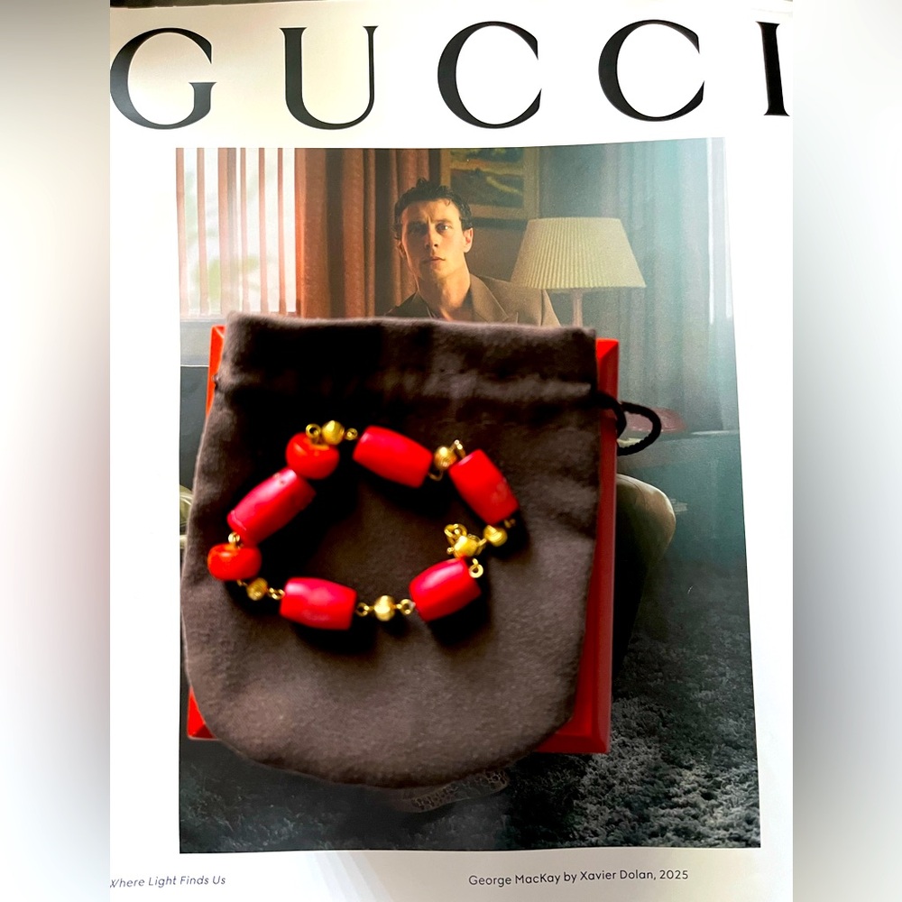 Red Coral natural bracelet in 18 k gold